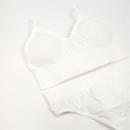 Комплект нижнего белья женский (топ, трусы) Collorista, белый, размер 42-44