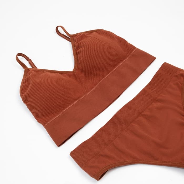 Комплект нижнего белья женский (топ, трусы) Collorista, коричневый, размер 42-44