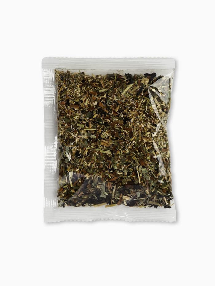 Подарочный набор «С 8 Марта»: чай травяной 20 г, бальзам травяной 100 мл.