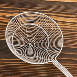 Дуршлаг-сито Шафран, d=14 см, с деревянной ручкой, металл