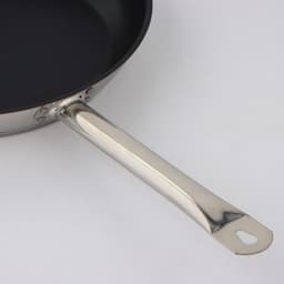 Сковорода Катунь «Общепит», d=34 см, толщина корпуса 0.6 мм, дно 3.5 мм, антипригарное покрытие, индукция, нержавеющая сталь, AISI - 201