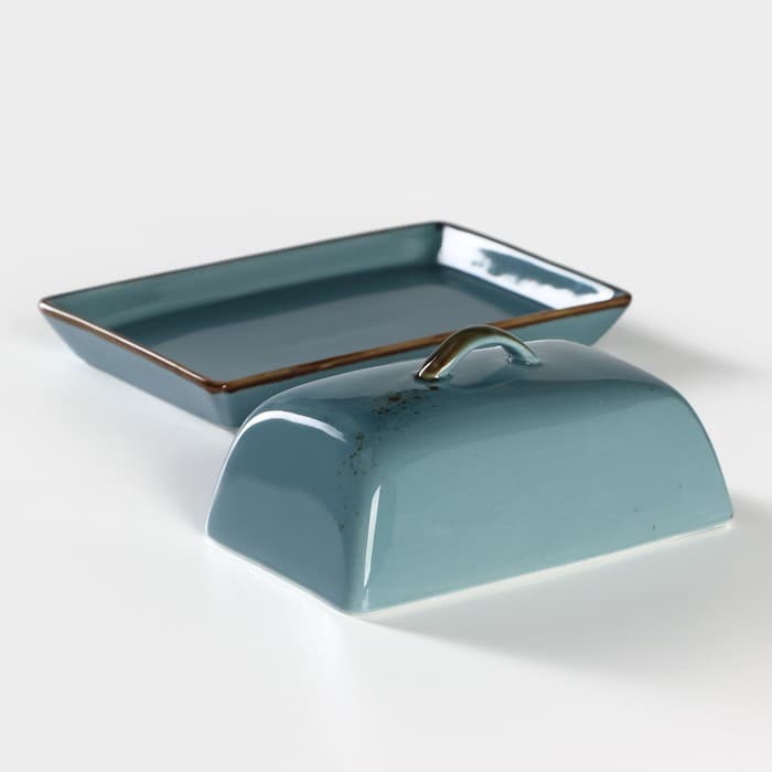 Маслёнка Magistro «Церера», 18×12 см, фарфор, голубая