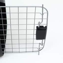 Переноска для животных пластиковая с металлической дверью 47×30×35 см, вес до 12 кг, серая