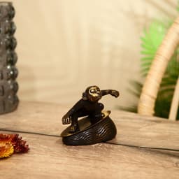 Сувенир «Обезьяна», бронза, 11×9.5 см