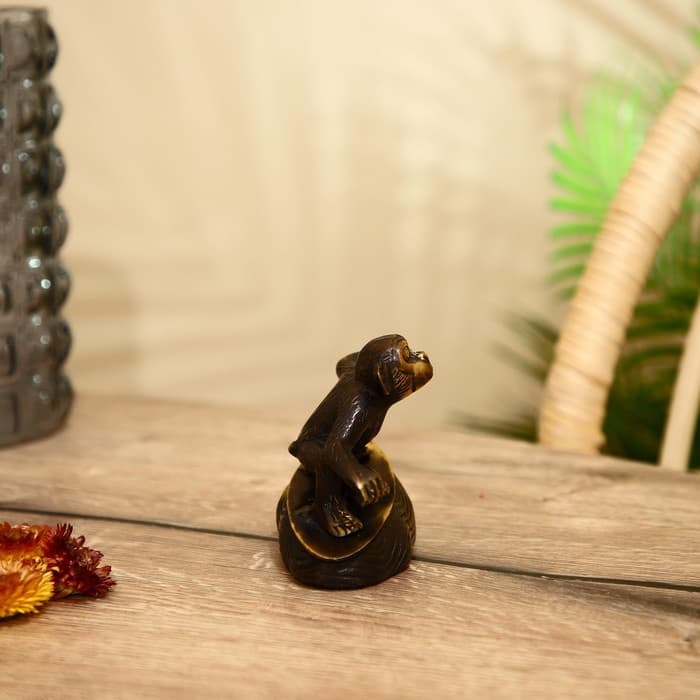 Сувенир «Обезьяна», бронза, 11×9.5 см