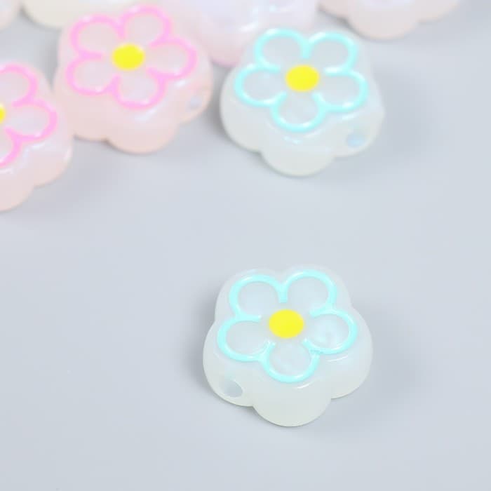 Бусина пластик «Цветочек с контуром», фосфорная, 1.9×1.9×0.8 см, МИКС