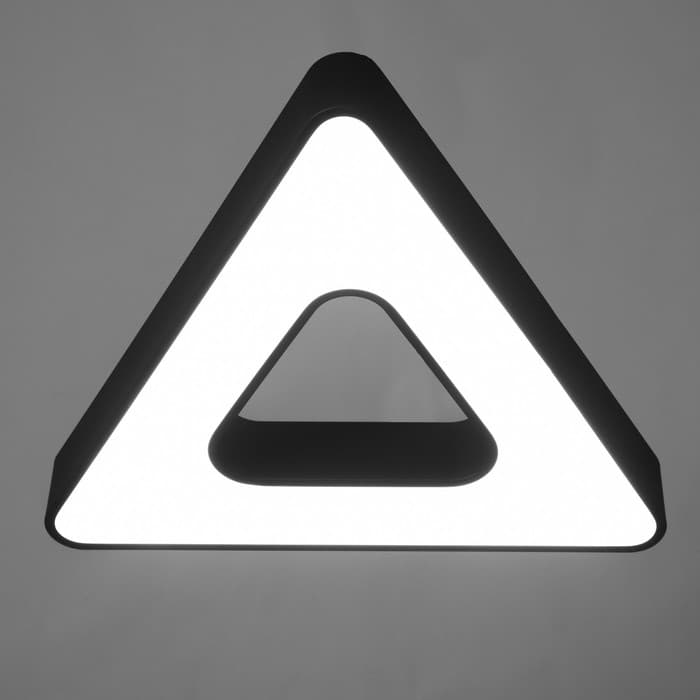 Люстра «Треугольник» LEd=36 Вт 4000К черный 60×46×70 см BayerLux