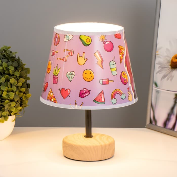 Настольная лампа с абажуром RISALUX «Девушка», Е14, 15 Вт, 20×20×27 см