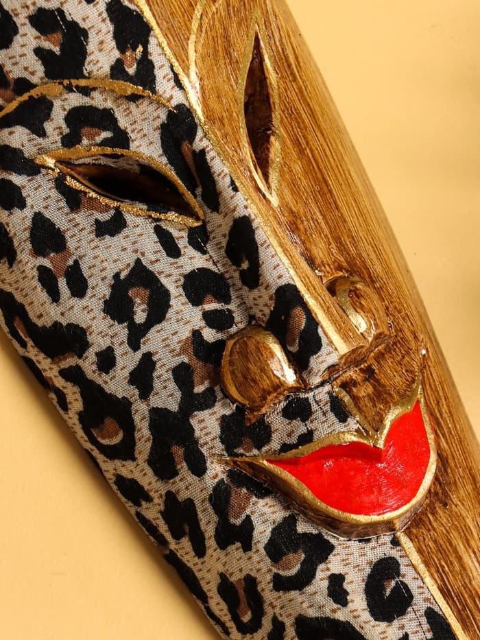 Маска «Юник», 15×7×50 см, албезия, текстиль