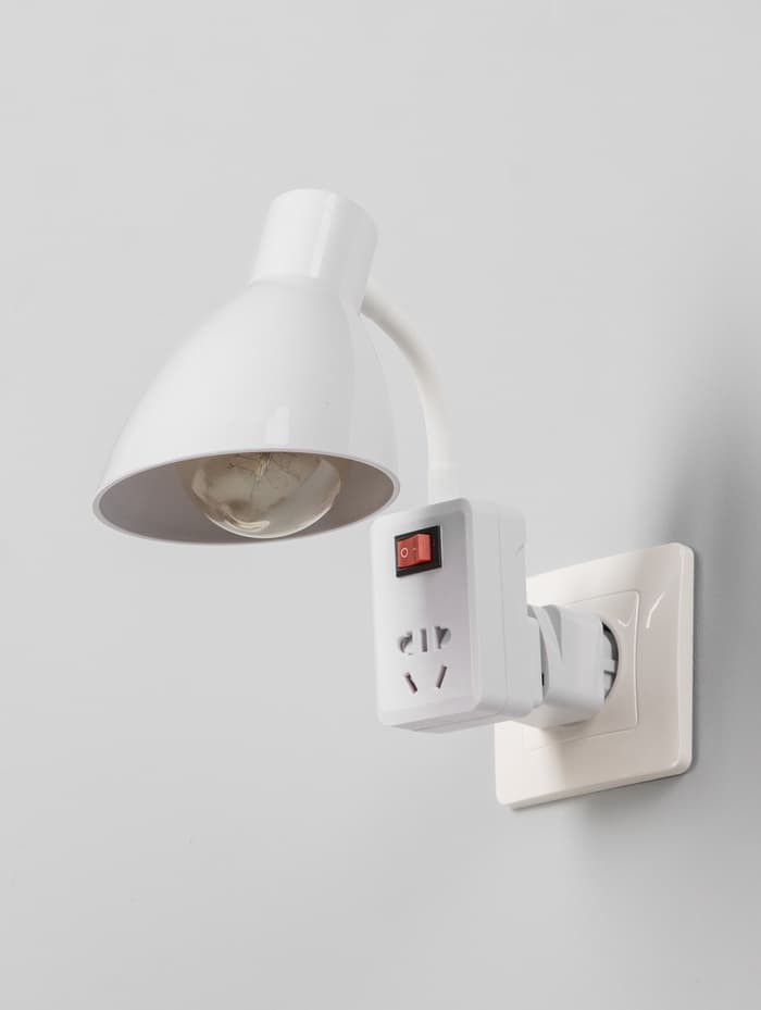 Бра с розетками «Классик» Е27 15 Вт белый 10×10×27 см