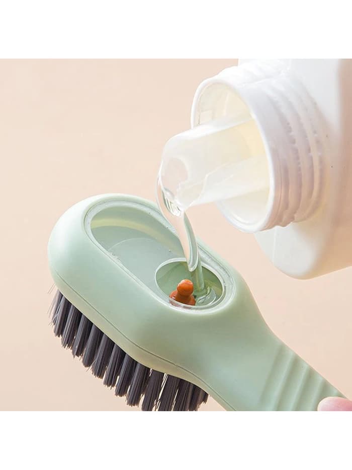 Щетка для чистки салона с дозатором