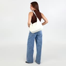 Сумка - мешок женская на молнии, 34×26×8 см, белая