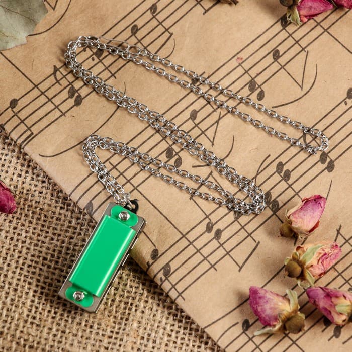 Губная гармошка Music Life 4 отверстия, 8 тонов, 3.5×1.5×1 см, цепь 28 см, зеленая