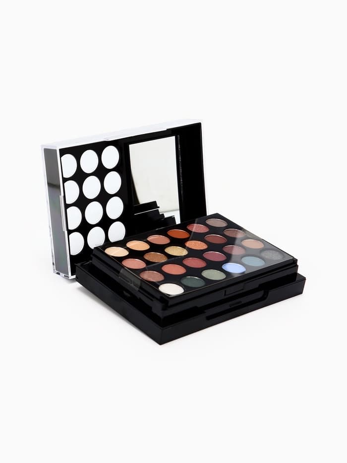 Набор профессиональной косметики Miss Young №17