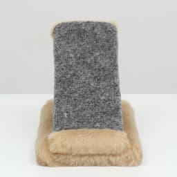 Когтеточка «Горка», мини-версия, 29×14×14 см, ковролин, светло-коричневая