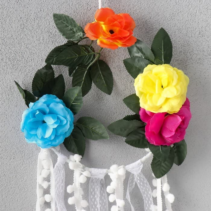 Панно настенное текстиль «Цветочный венок с бомбошками: ловец снов», декоративное, 68×20 см