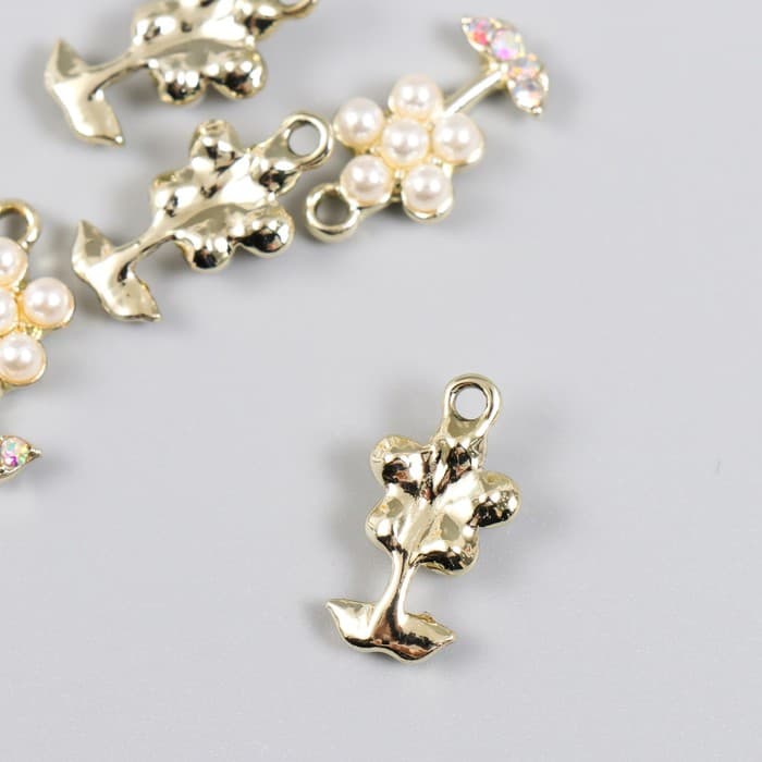 Декор для творчества металл, стразы «Цветочек жемчужный с листиками», золото, 1.1×2 см