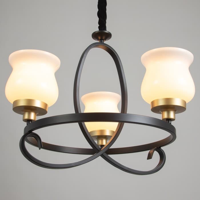 Люстра «Кантри» 3×40 Вт Е27 черно-золотой 50×50×50 см BayerLux