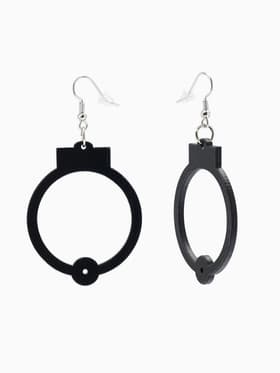 Серьги акриловые «Наручники», чёрные в серебре