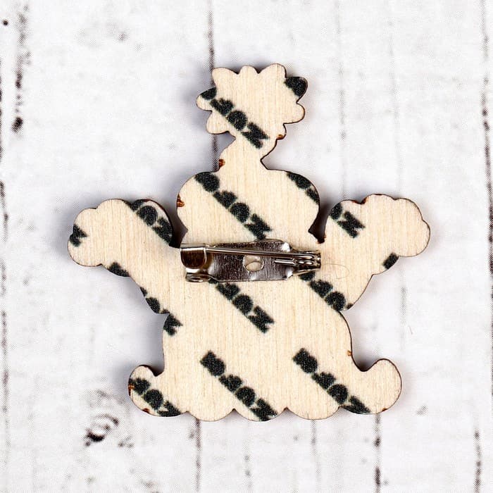 Деревянный значок ZUFA «Осьми»