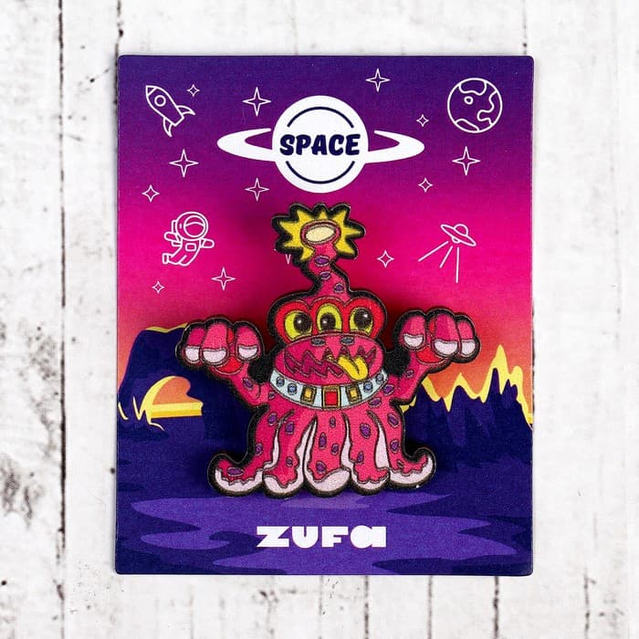 Деревянный значок ZUFA «Осьми»