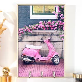 Ключница настенная декоративная «Гламурный скутер», 3 крючка на панно, пластик, МДФ, стразы, золото, 19.3×1.8×29 см