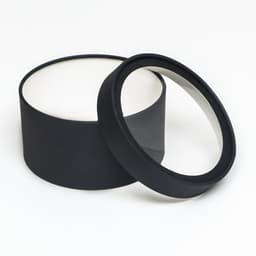 Подарочная коробка круглая, чёрная, завальцованная с окном, 18×10 см