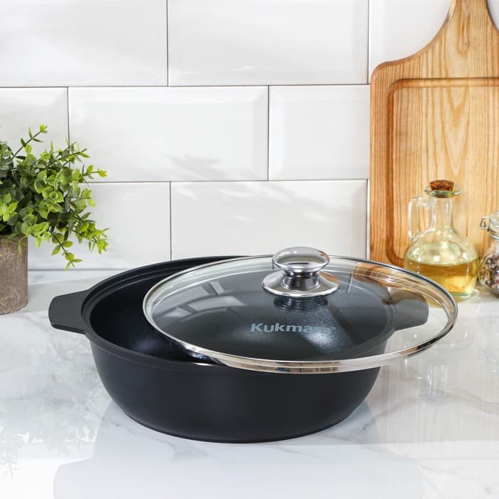 Жаровня KUKMARA «Традиция», 3 л, d=26 см, стеклянная крышка, антипригарное покрытие, чёрная