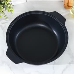 Жаровня KUKMARA «Традиция», 3 л, d=26 см, стеклянная крышка, антипригарное покрытие, чёрная