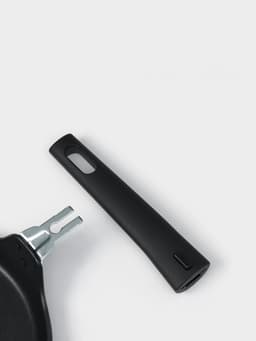 Сковорода блинная KUKMARA «Традиция», d=20 см, съёмная ручка, антипригарное покрытие, литой алюминий, чёрная