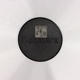 Сковорода KUKMARA «Традиция», d=24 см, h=6 см, стеклянная крышка, съёмная ручка, антипригарное покрытие, литой алюминий, чёрная