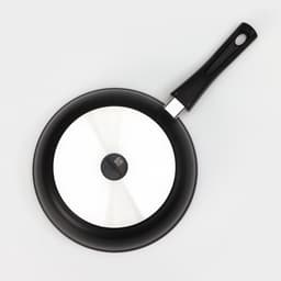 Сковорода KUKMARA «Традиция», d=26 см, стеклянная крышка, съёмная ручка, антипригарное покрытие, алюминий, чёрная