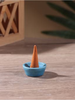 Благовония KARMA BUDDHA, аромаконусы, корица, набор 30 шт.