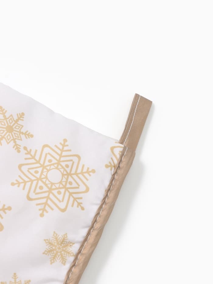Кухонный набор «Доляна. Снежинки»: прихватка 17×17 см, варежка 26×16 см, фартук 70×80 см, золотистый