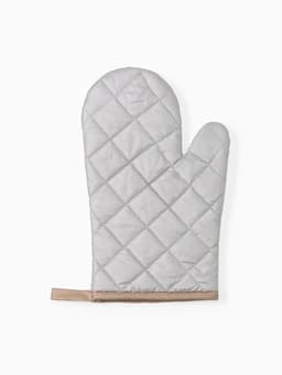 Кухонный набор «Доляна. Снежинки»: прихватка 17×17 см, варежка 26×16 см, фартук 70×80 см, золотистый