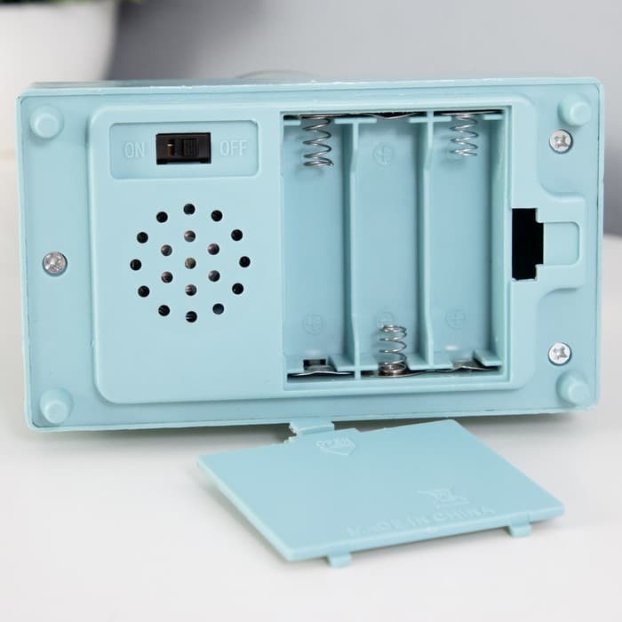 Фигурка светящаяся RISALUX «Снежный шар», музыкальный, 5×LED, от батареек 3×ААА, голубой, 6.5×11×21 см