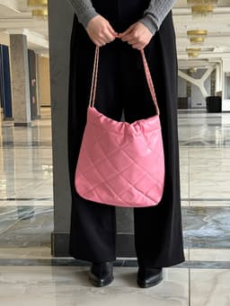 Сумка - мешок женская без застёжки, 35×7×33 см, со стёжкой, розовая