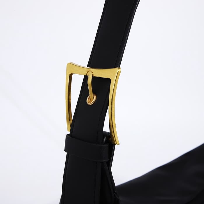 Сумка женская багет на молнии, 32×14×22 см, чёрная