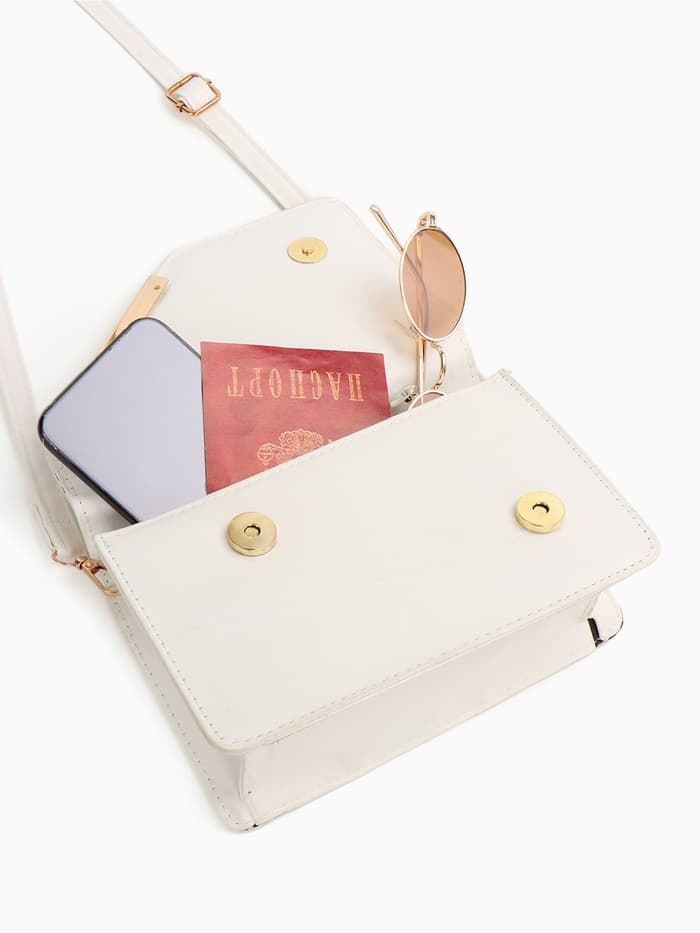 Сумка женская мессенджер на магнитах, 19×7.5×11.5 см, белая