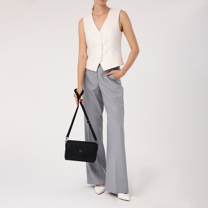 Сумка женская мессенджер на магните, 24×10×15 см, чёрная