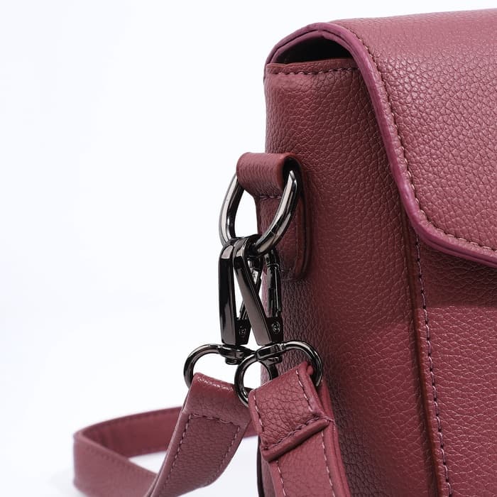 Сумка женская мессенджер на магните, 24×10×15 см, однотонная, розовая