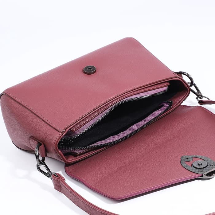 Сумка женская мессенджер на магните, 24×10×15 см, однотонная, розовая