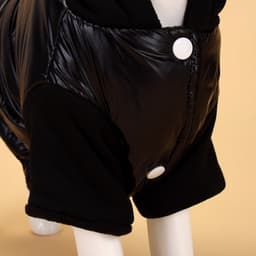 Куртка для собак «Спорт» с капюшоном, размер M, чёрная