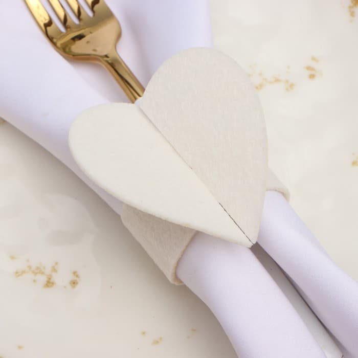 Набор декоративных колец для салфеток «Сердечки» 2 шт., d=5 см, 100% п/э, фетр