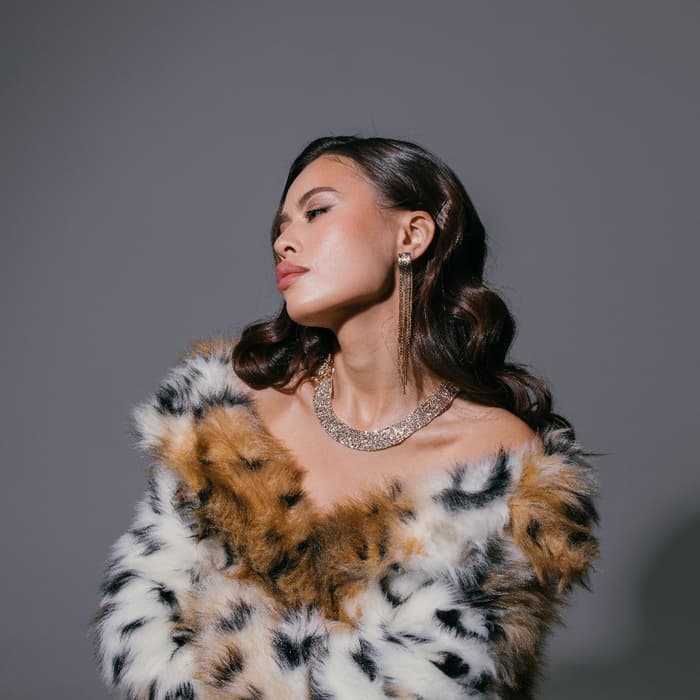 Колье «Лёд», 9 рядов, белое в золоте, 35 см