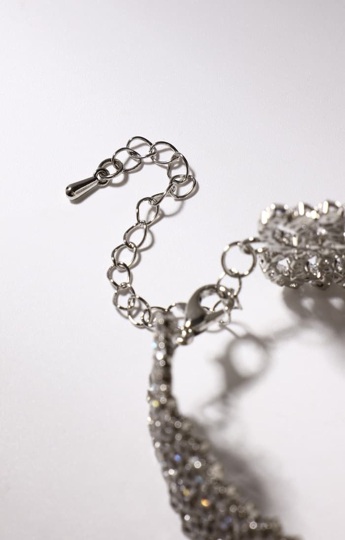 Браслет со стразами «Лёд. Волны», L=17.5 см, белый в серебре