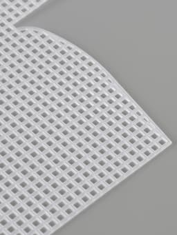 Канва-основа для вышивания сумки, пластиковая, 23×29 см, 1.5×1.5 мм, белая