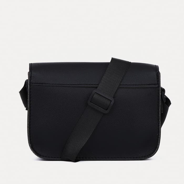 Сумка детская 18×6×12 см, на магните, однотонная, чёрная