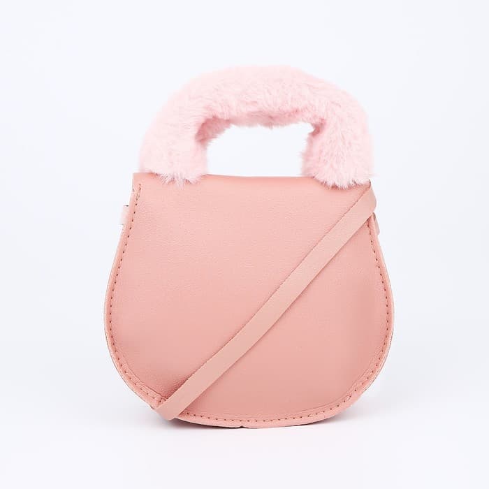 Сумка для девочки, меховая ручка, на длинном ремешке, на застёжке, розовая