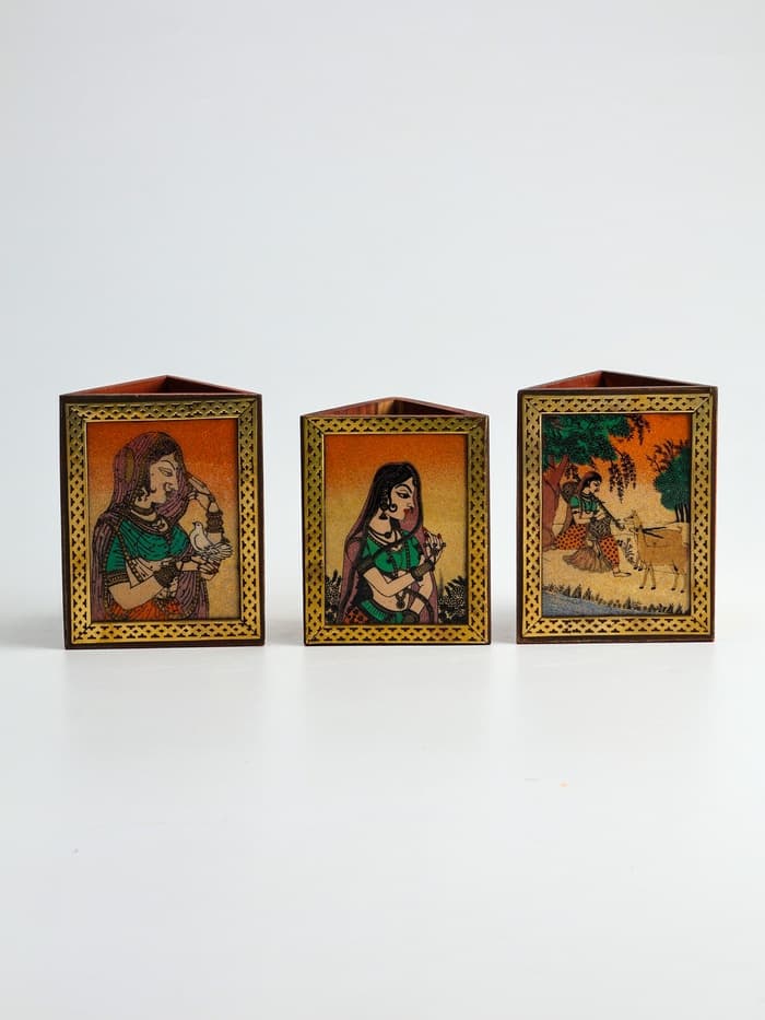 Подставка под карандаши «Индия», 9×9×11.5 см, дерево шишам, МИКС